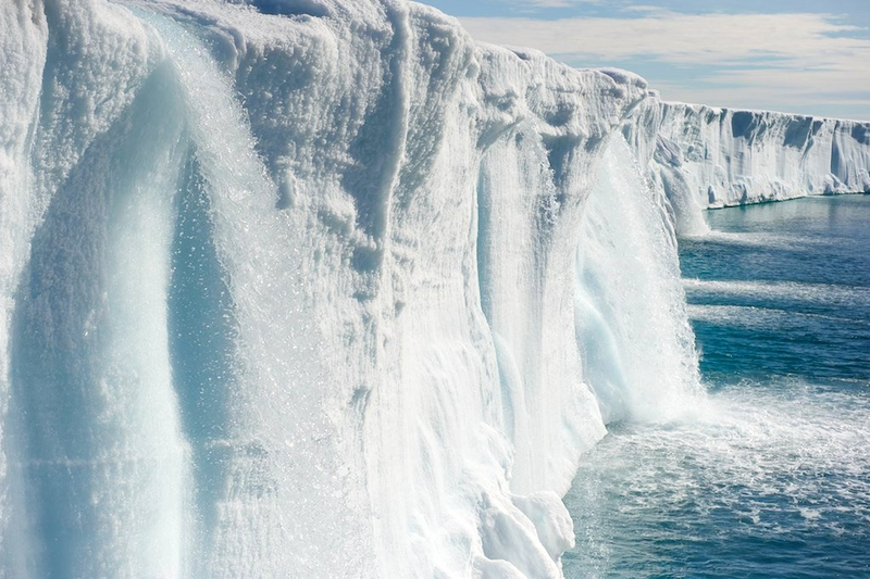 Illustration for article titled These Beautiful Waterfalls Are Made Entirely of Ice